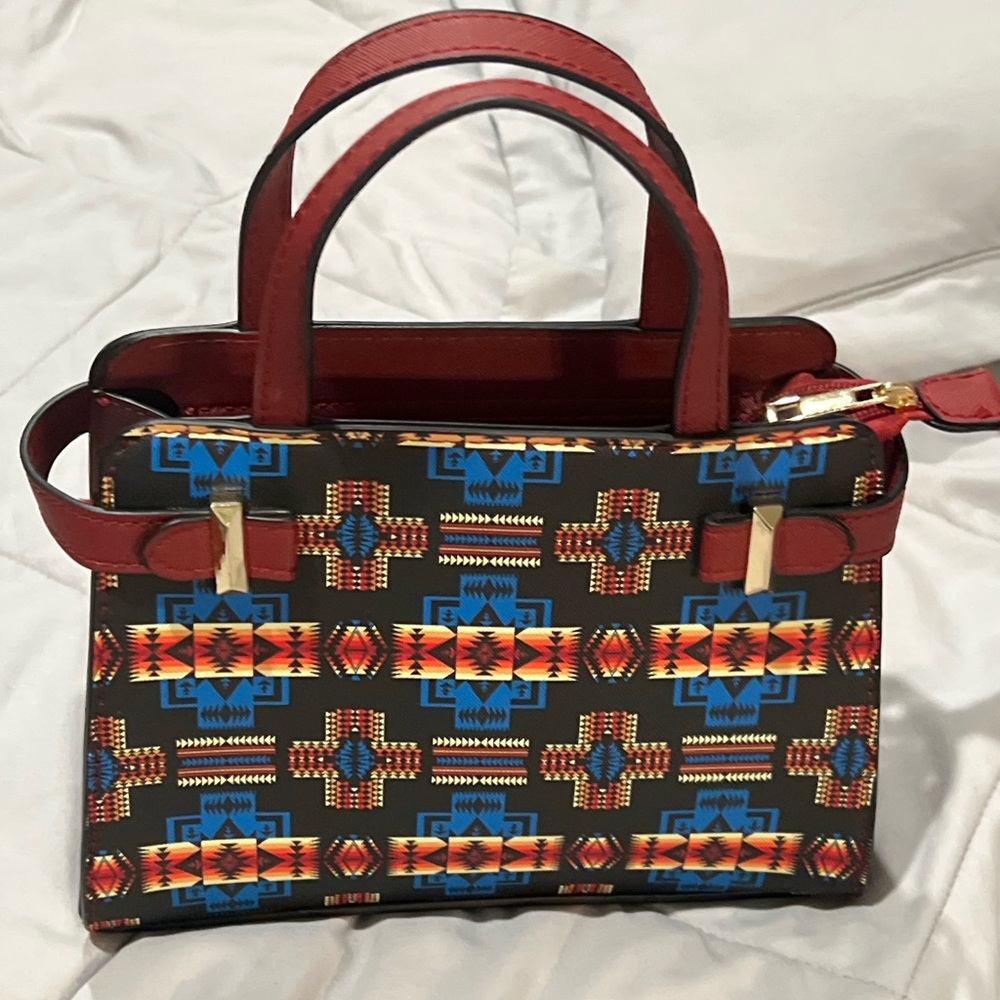 Nativo Southwestern Print Handbag – Red Trim, Structured Tote - Picture 6 of 7